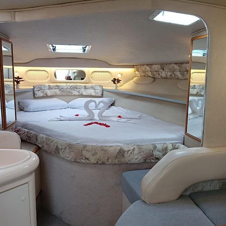فندق Diagonal Mar Sailboat سان أدريان دي بيزوس المظهر الخارجي الصورة